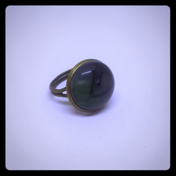 Green gem ring - Picture 2 of 2